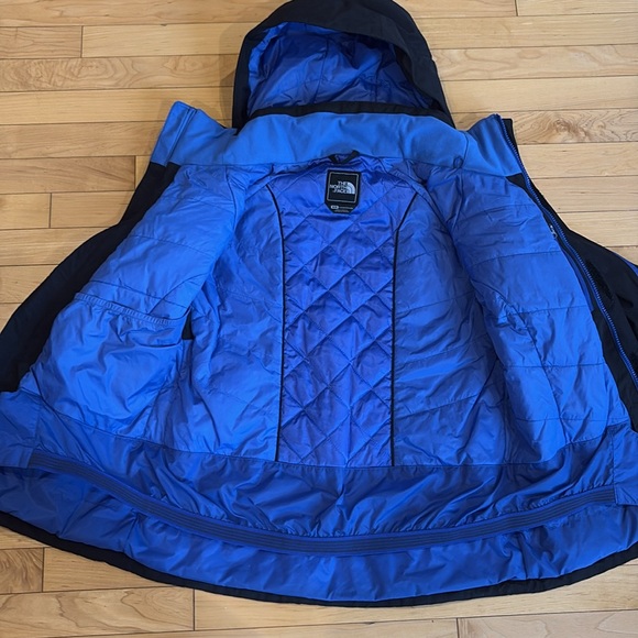 The North Face Ski Jacket - Picture 7 of 13